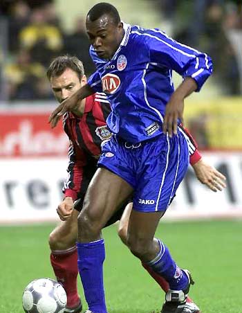 通过赛事活 通过赛事活